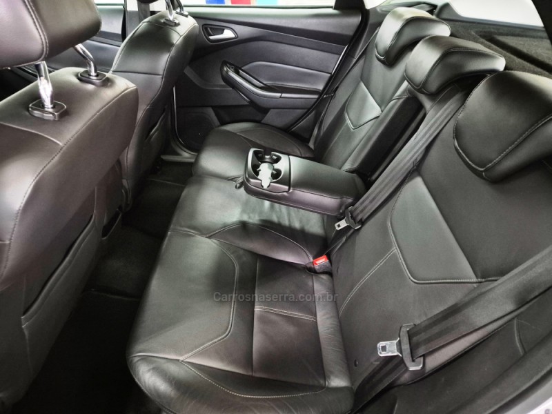 FOCUS 2.0 TITANIUM HATCH 16V FLEX 4P AUTOMÁTICO - 2016 - CAXIAS DO SUL