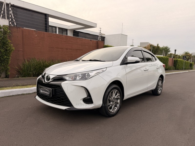 yaris 1.5 16v flex xs multidrive 2023 sao leopoldo