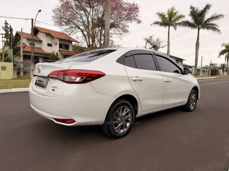 YARIS 1.5 16V FLEX XS MULTIDRIVE - 2023 - SãO LEOPOLDO