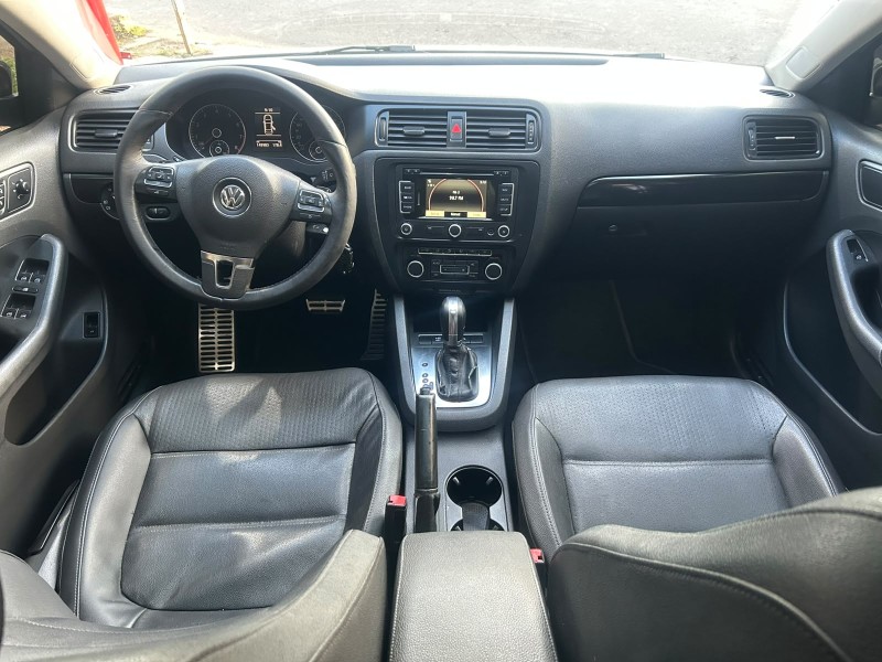 JETTA 2.0 COMFORTLINE FLEX 4P TIPTRONIC - 2012 - TRêS COROAS