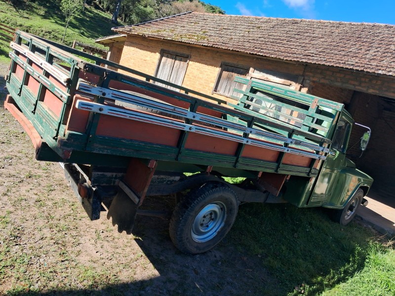 F-75 2.3 4X4 PICK-UP MANUAL - 1974 - CAXIAS DO SUL