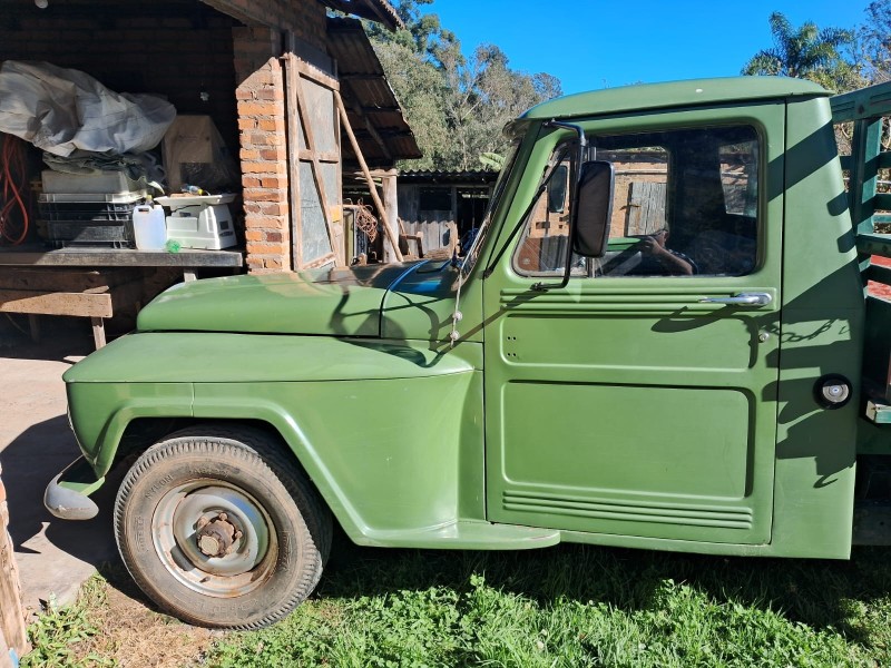 F-75 2.3 4X4 PICK-UP MANUAL - 1974 - CAXIAS DO SUL