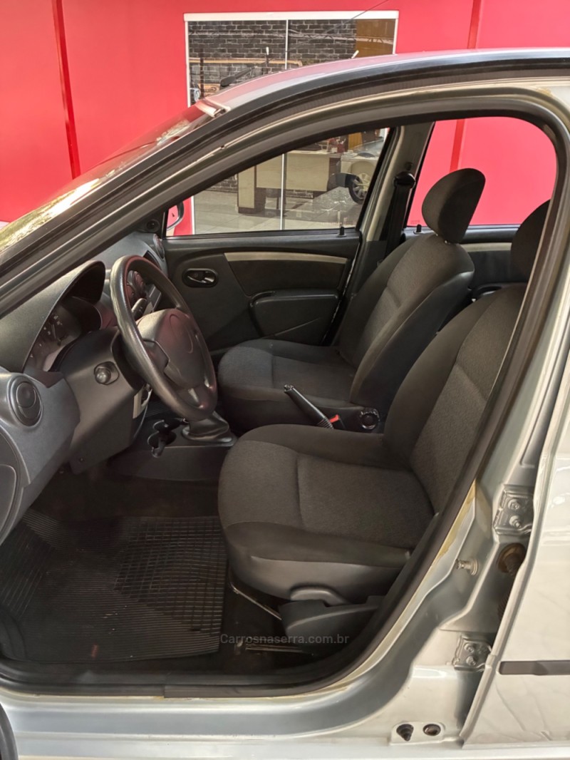 LOGAN 1.6 EXPRESSION 16V FLEX 4P MANUAL - 2008 - CAXIAS DO SUL