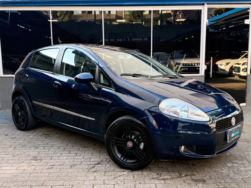 PUNTO 1.6 ESSENCE 16V FLEX 4P MANUAL - 2011 - CAXIAS DO SUL