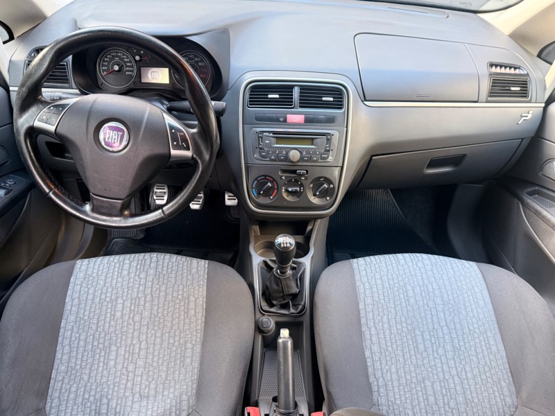 PUNTO 1.6 ESSENCE 16V FLEX 4P MANUAL - 2011 - CAXIAS DO SUL