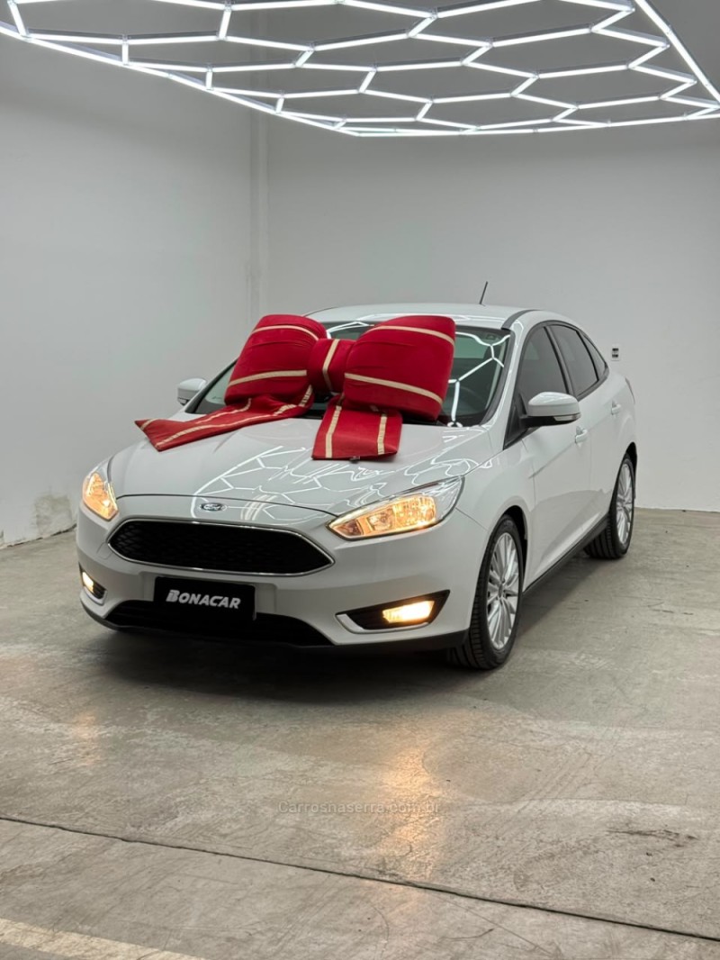 FOCUS 2.0 SE PLUS FASTBACK 16V FLEX 4P AUTOMÁTICO - 2018 - CAXIAS DO SUL