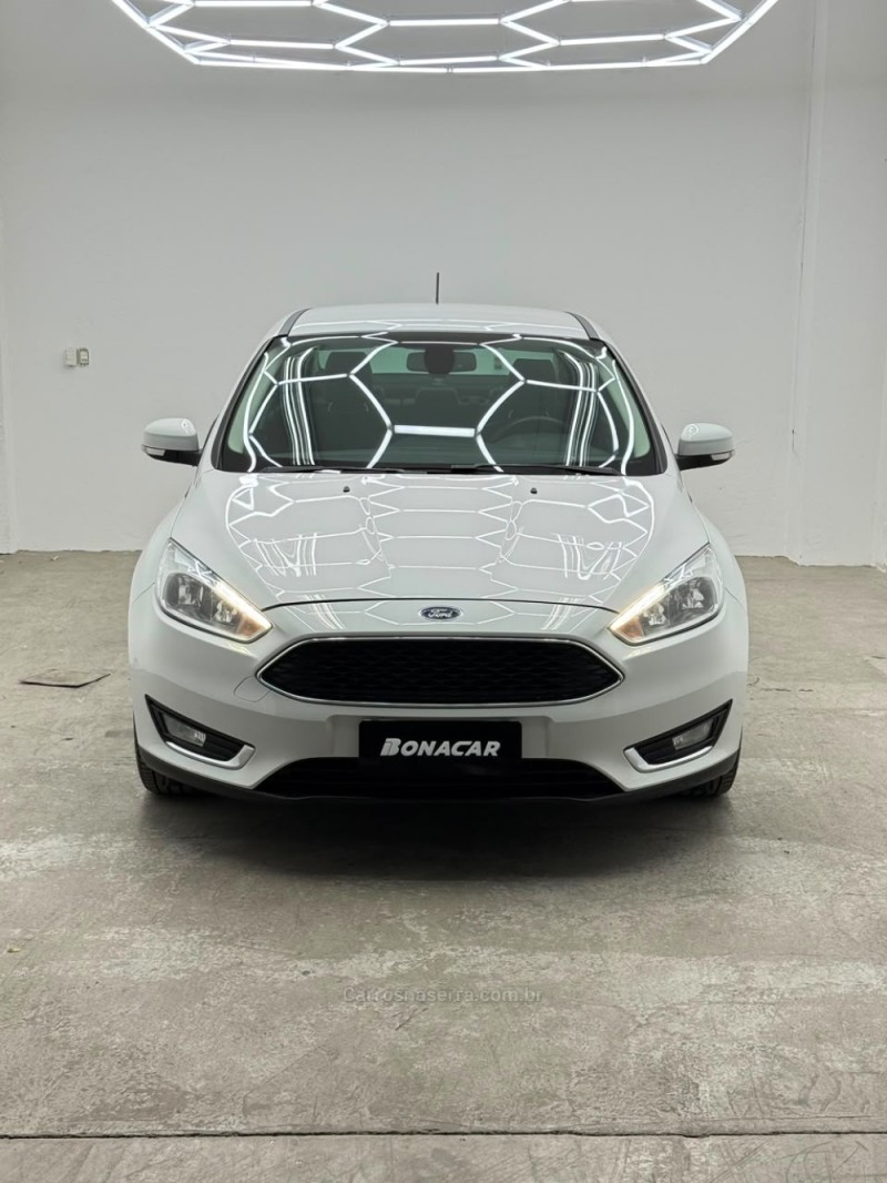 FOCUS 2.0 SE PLUS FASTBACK 16V FLEX 4P AUTOMÁTICO - 2018 - CAXIAS DO SUL