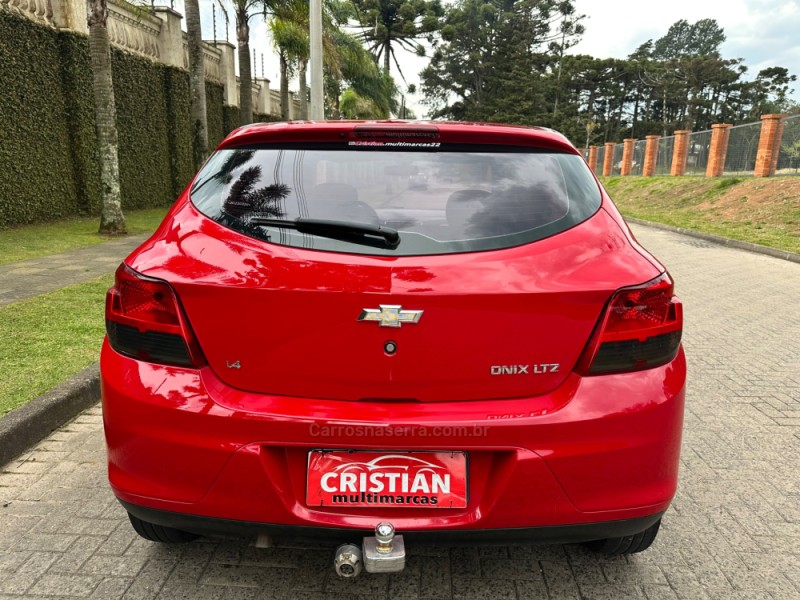 ONIX 1.4 MPFI LTZ 8V FLEX 4P MANUAL - 2014 - CAXIAS DO SUL