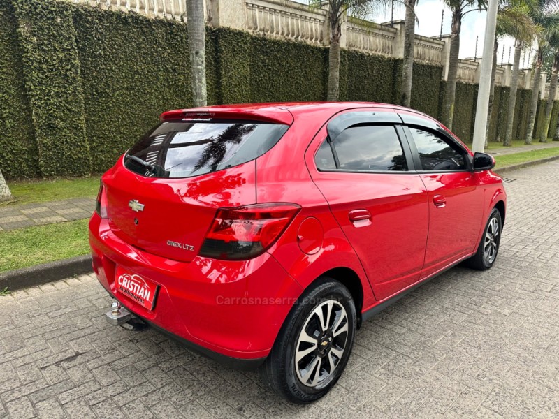 ONIX 1.4 MPFI LTZ 8V FLEX 4P MANUAL - 2014 - CAXIAS DO SUL