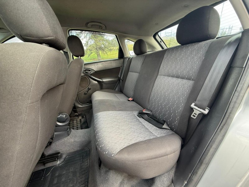 FOCUS 1.6 8V GASOLINA 4P MANUAL - 2005 - FARROUPILHA