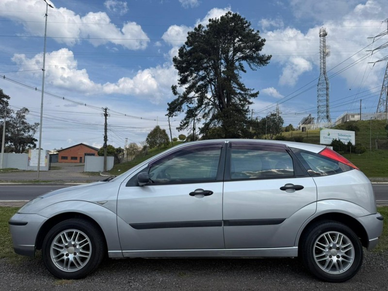 FOCUS 1.6 8V GASOLINA 4P MANUAL - 2005 - FARROUPILHA