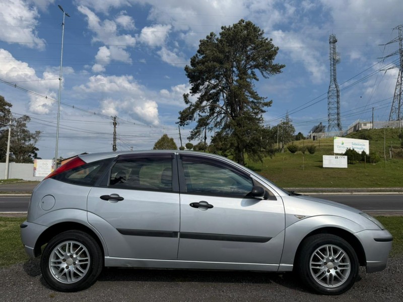 focus 1.6 8v gasolina 4p manual 2005 farroupilha