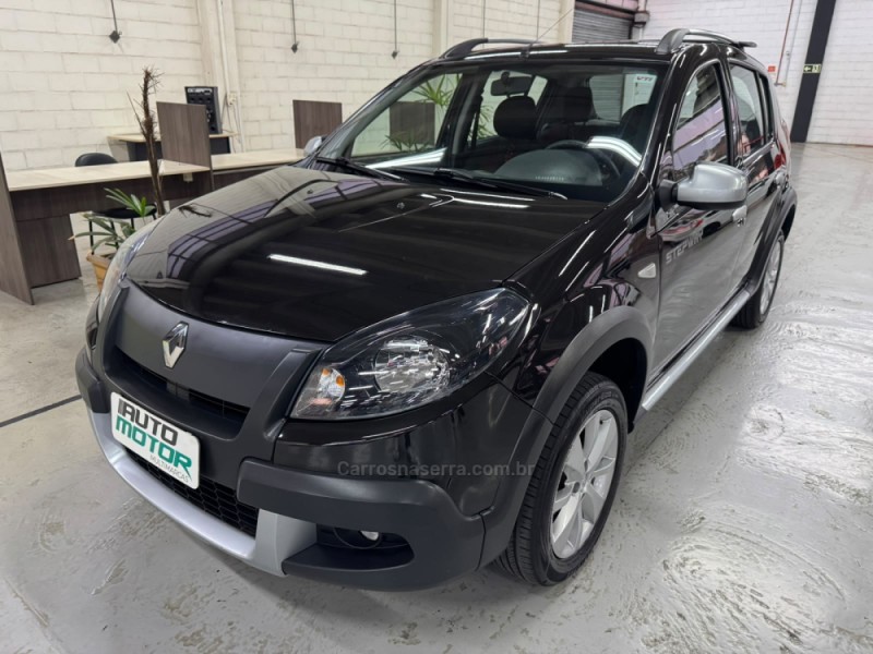 SANDERO 1.6 STEPWAY 8V FLEX 4P MANUAL - 2013 - CAXIAS DO SUL