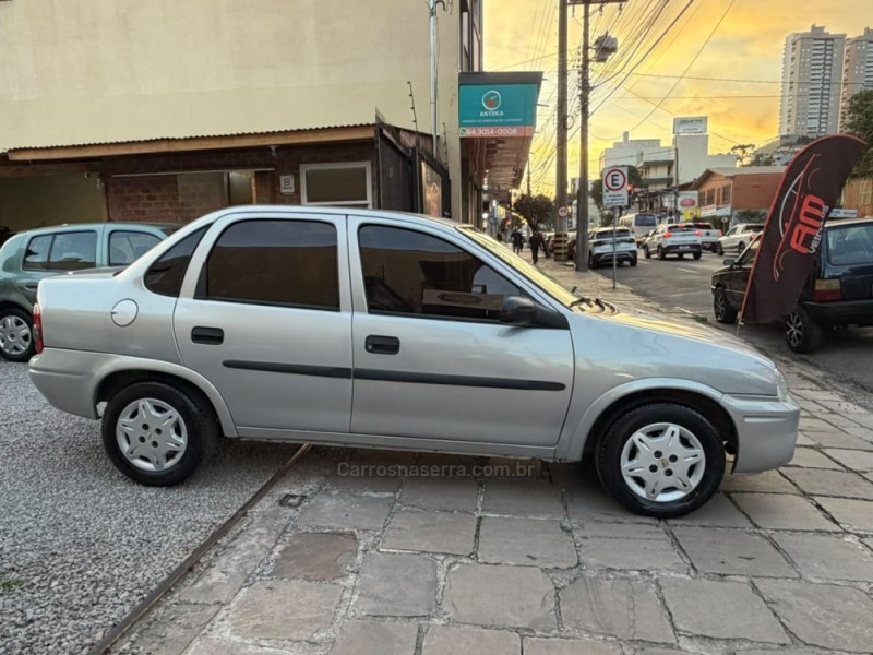 CORSA 1.0 MPFI VHC SEDAN 8V GASOLINA 4P MANUAL - 2004 - CAXIAS DO SUL