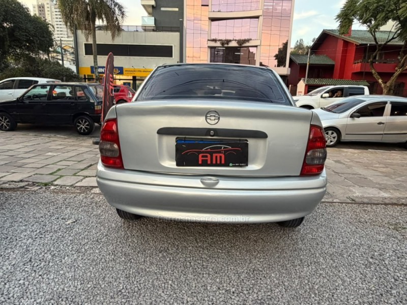 CORSA 1.0 MPFI VHC SEDAN 8V GASOLINA 4P MANUAL - 2004 - CAXIAS DO SUL