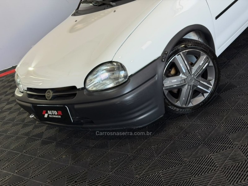 CORSA 1.0 EFI WIND 8V GASOLINA 2P MANUAL - 1999 - VACARIA