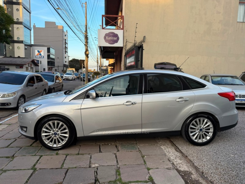 FOCUS 2.0 TITANIUM PLUS SEDAN 16V FLEX 4P AUTOMÁTICO - 2016 - CAXIAS DO SUL