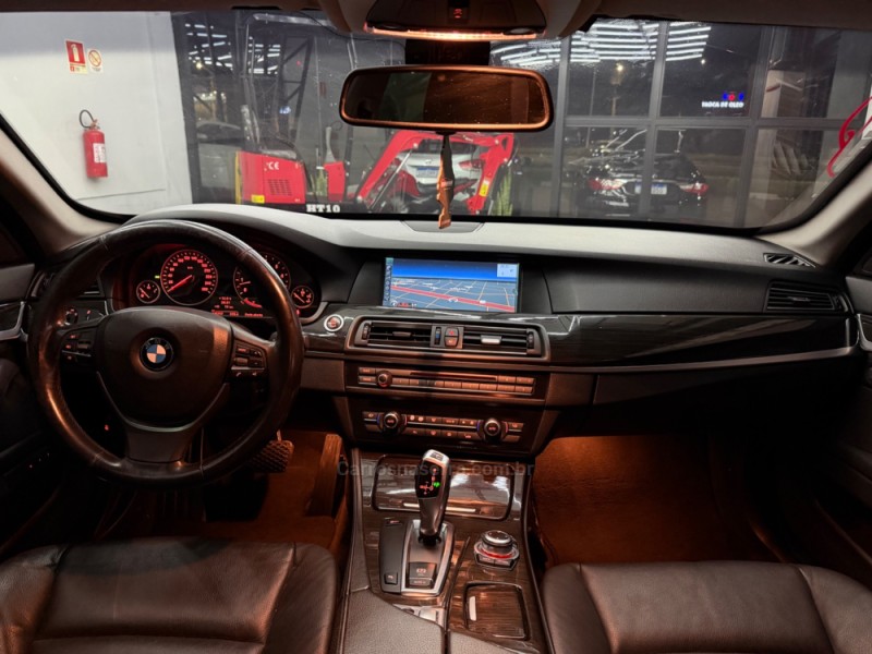 535I 3.0 SEDAN 6 CILINDROS 24V TURBO GASOLINA 4P AUTOMÁTICO - 2011 - SAPIRANGA