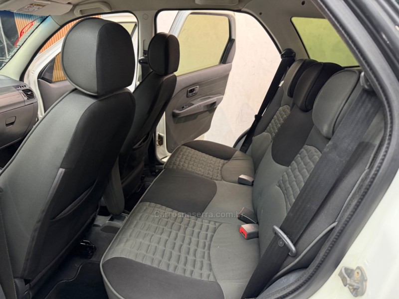 PALIO 1.8 MPI ADVENTURE WEEKEND 16V FLEX 4P AUTOMATIZADO - 2017 - SAPIRANGA