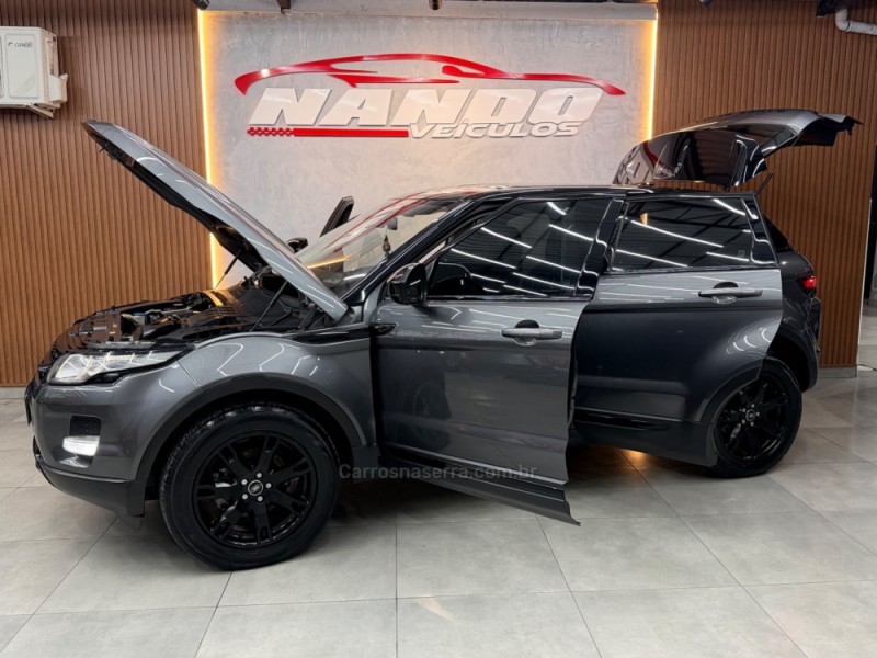 RANGE ROVER EVOQUE 2.0 PURE 4WD 16V GASOLINA 4P AUTOMÁTICO - 2015 - SAPIRANGA