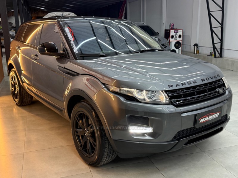RANGE ROVER EVOQUE 2.0 PURE 4WD 16V GASOLINA 4P AUTOMÁTICO - 2015 - SAPIRANGA