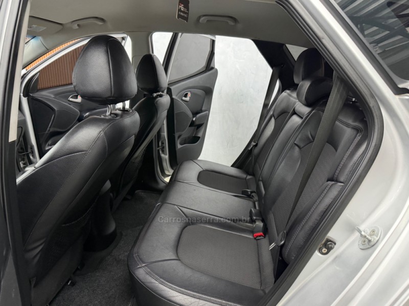 IX35 2.0 MPFI GLS 4X2 16V GASOLINA 4P AUTOMÁTICO - 2014 - SAPIRANGA