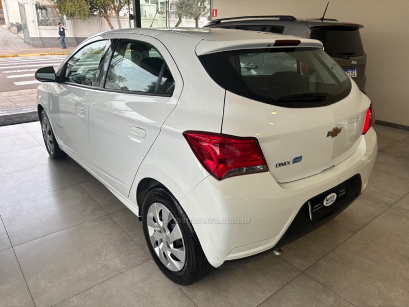 ONIX 1.4 ADVANTAGE 8V FLEX 4P AUTOMÁTICO - 2018 - BENTO GONçALVES