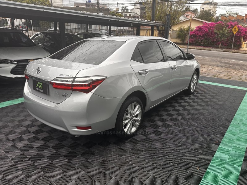 COROLLA 2.0 XEI 16V FLEX 4P AUTOMÁTICO - 2018 - CAXIAS DO SUL