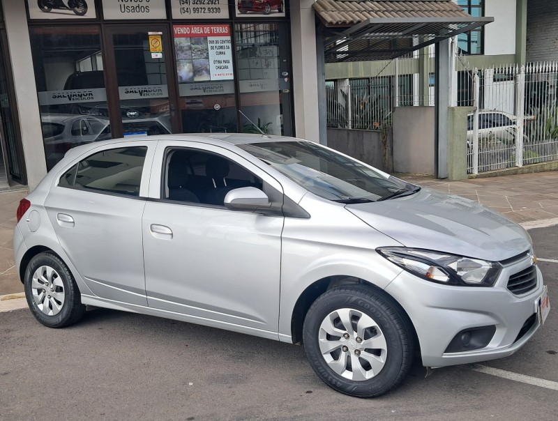 ONIX 1.0 LT 8V FLEX 4P MANUAL - 2017 - FLORES DA CUNHA