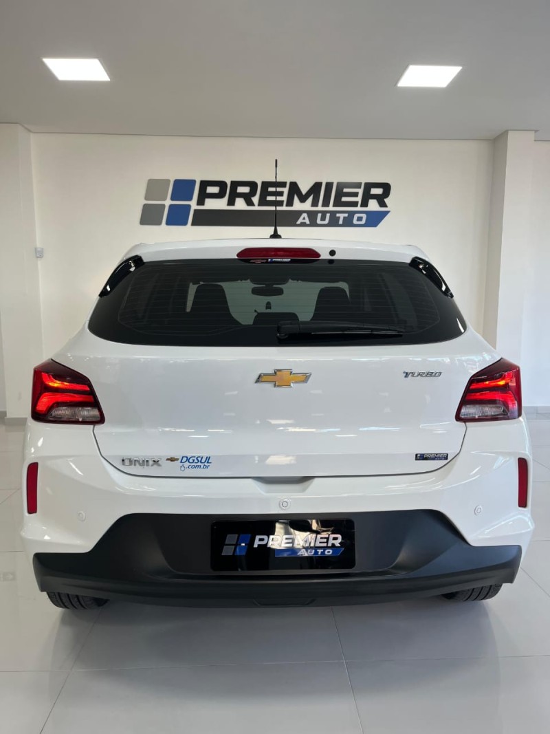 ONIX 1.0 HATCH TURBO 12V FLEX 4P AUTOMÁTICO - 2021 - CAXIAS DO SUL