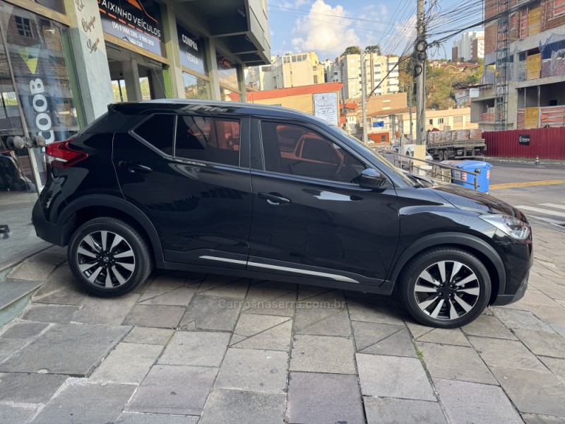 KICKS 1.6 SV 16V FLEXSTART 4P AUTOMÁTICO - 2018 - GARIBALDI