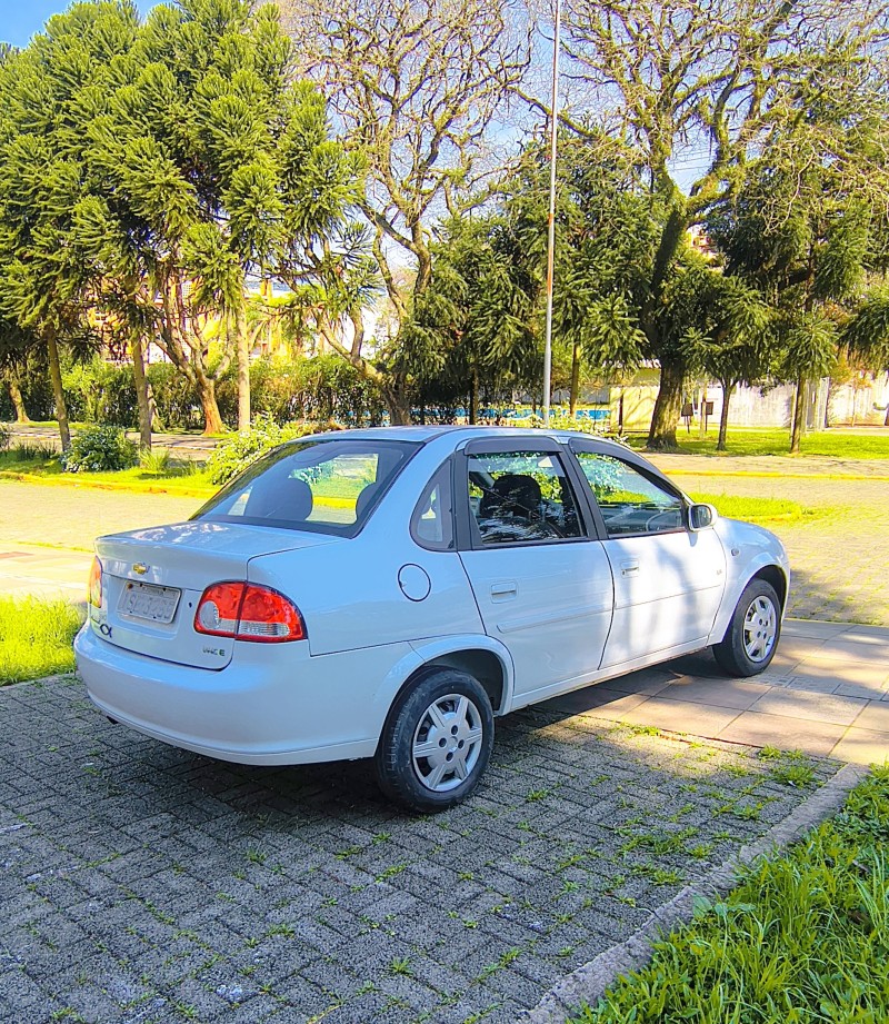 CLASSIC 1.0 MPFI LS 8V FLEX 4P MANUAL - 2012 - FARROUPILHA