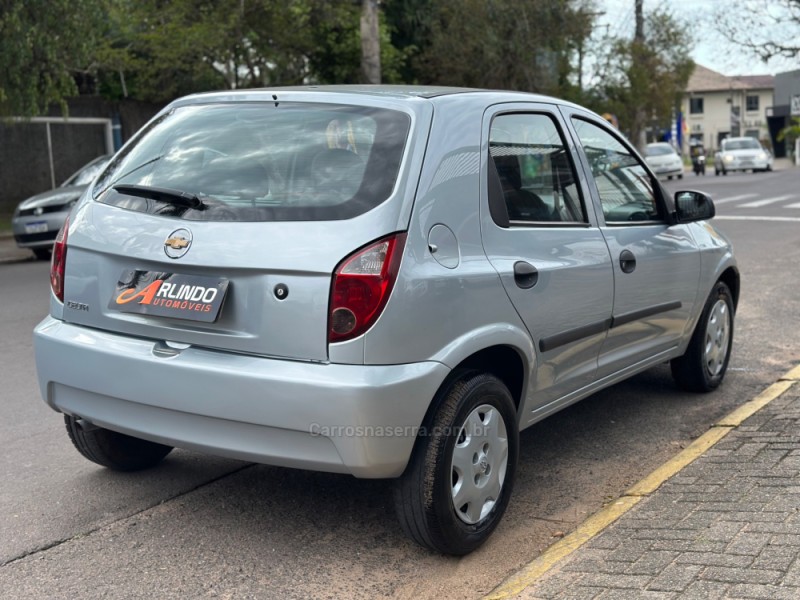 CELTA 1.0 MPFI LS 8V FLEX 4P MANUAL - 2011 - PAROBé