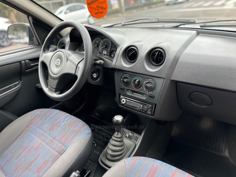 CELTA 1.0 MPFI LS 8V FLEX 4P MANUAL - 2011 - PAROBé