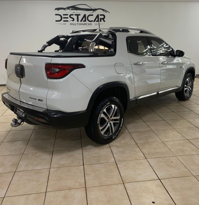 TORO 2.0 16V TURBO DIESEL VOLCANO 4WD AUTOMÁTICO - 2017 - CAXIAS DO SUL