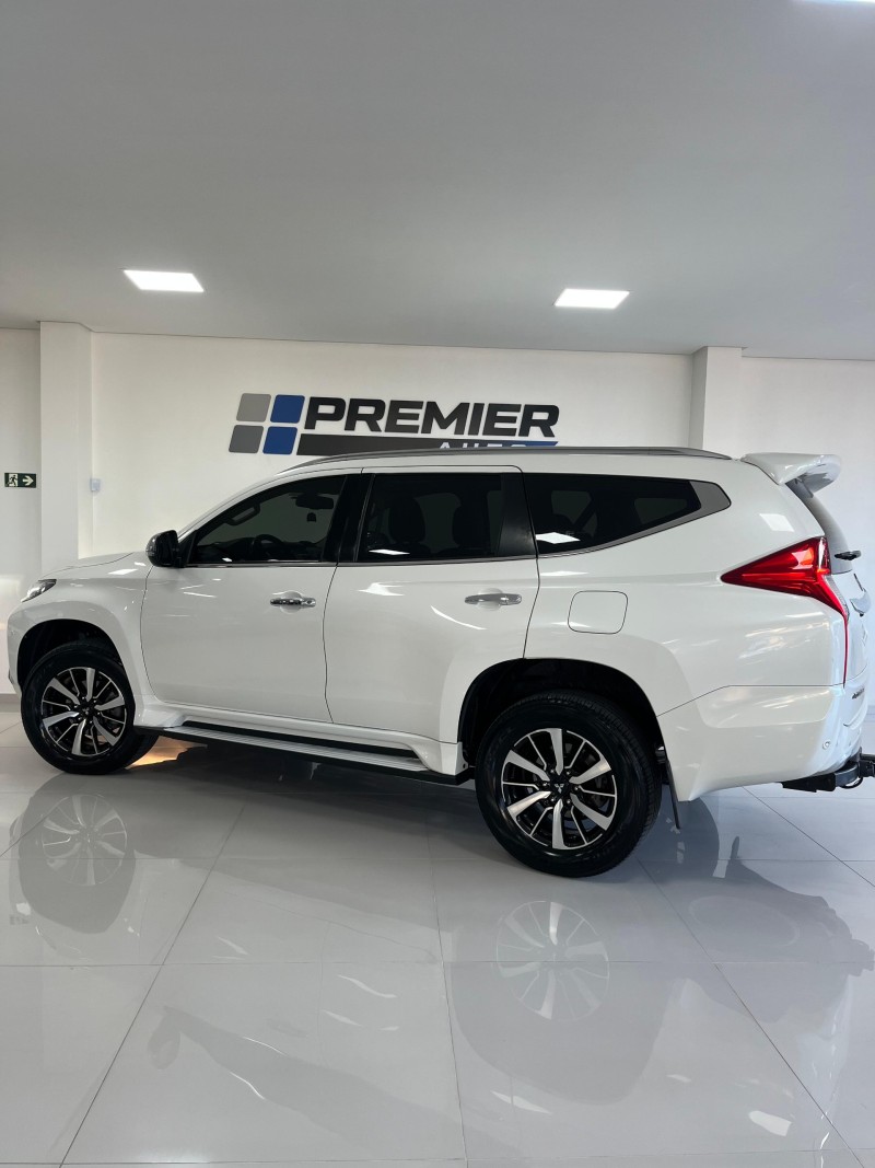 PAJERO SPORT 2.4 HPE 4X4 DIESEL 4P AUTOMÁTICA - 2020 - CAXIAS DO SUL