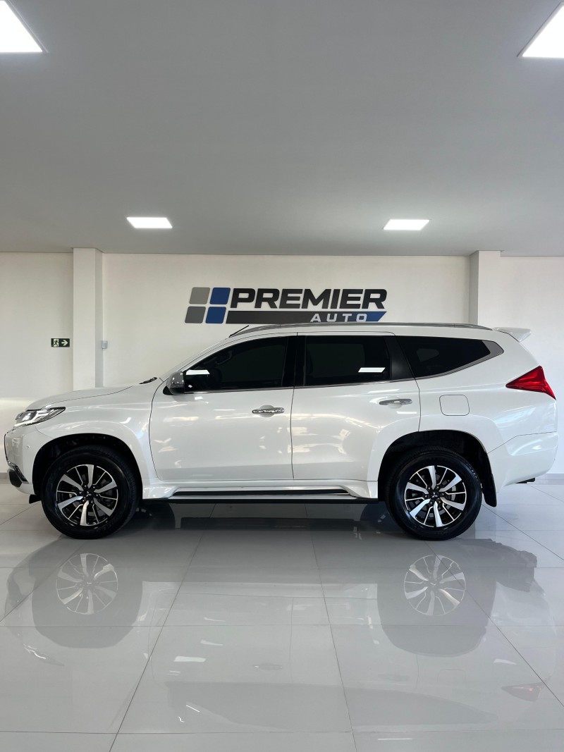 PAJERO SPORT 2.4 HPE 4X4 DIESEL 4P AUTOMÁTICA - 2020 - CAXIAS DO SUL