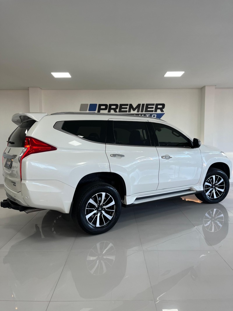 PAJERO SPORT 2.4 HPE 4X4 DIESEL 4P AUTOMÁTICA - 2020 - CAXIAS DO SUL