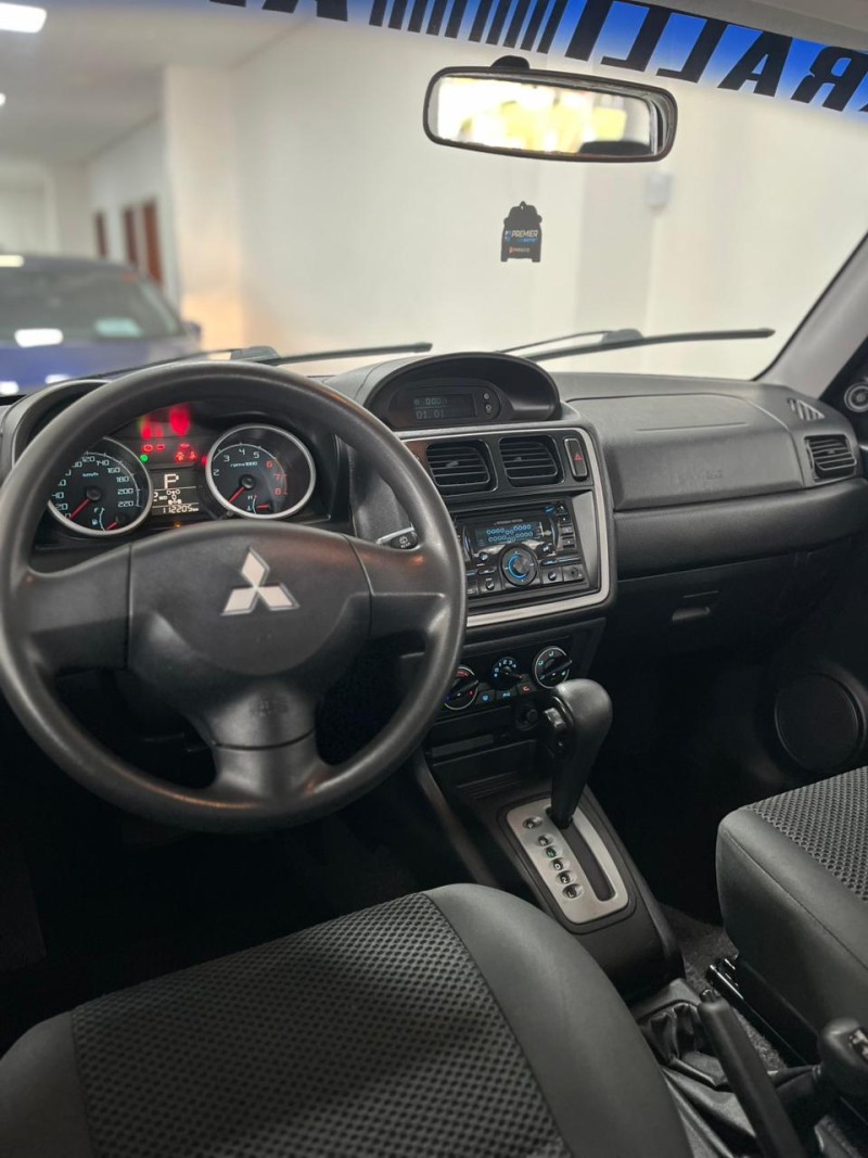 PAJERO TR4 2.0 4X4 16V 140CV FLEX 4P AUTOMÁTICO - 2012 - CAXIAS DO SUL