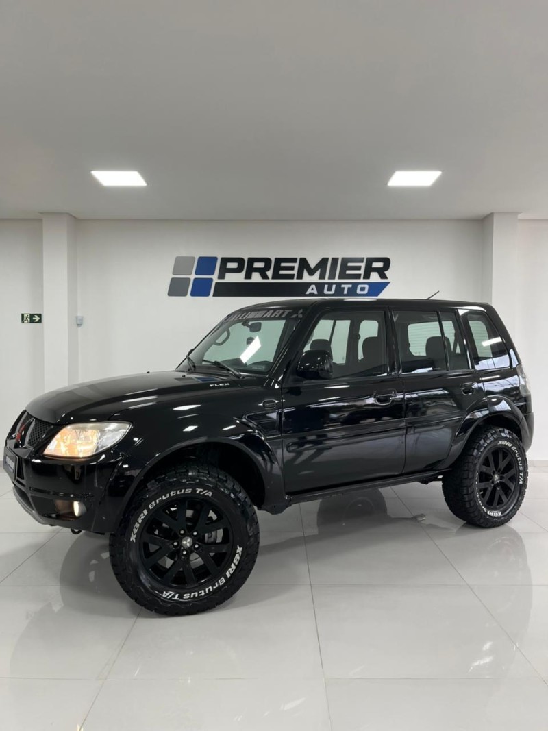 PAJERO TR4 2.0 4X4 16V 140CV FLEX 4P AUTOMÁTICO - 2012 - CAXIAS DO SUL