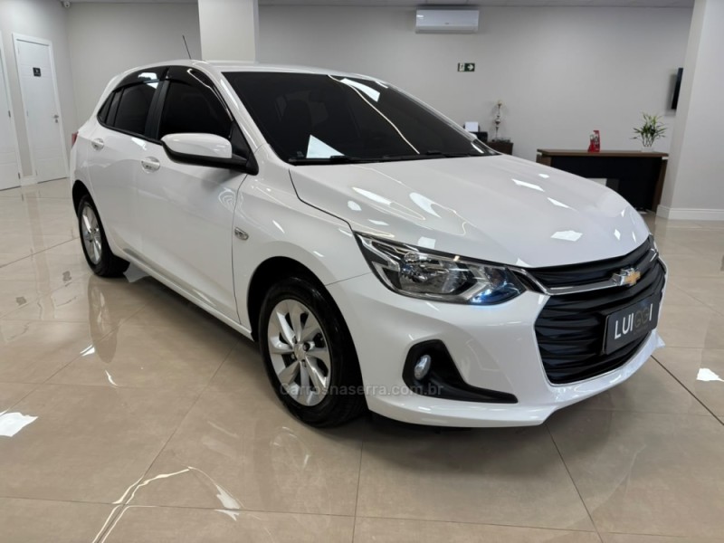 ONIX 1.0 LTZ 12V TURBO FLEX 4P MANUAL - 2020 - CARLOS BARBOSA