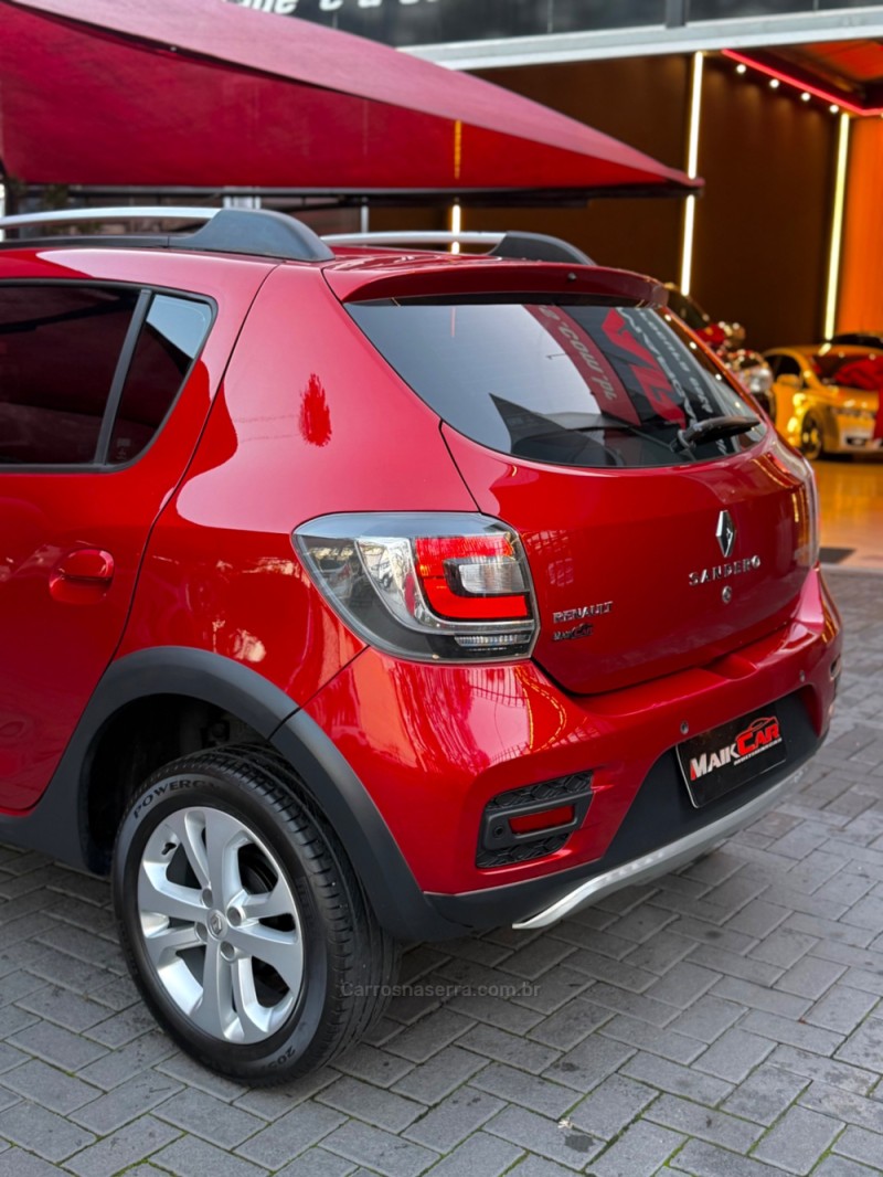 SANDERO 1.6 STEPWAY 8V FLEX 4P MANUAL - 2017 - ESTâNCIA VELHA
