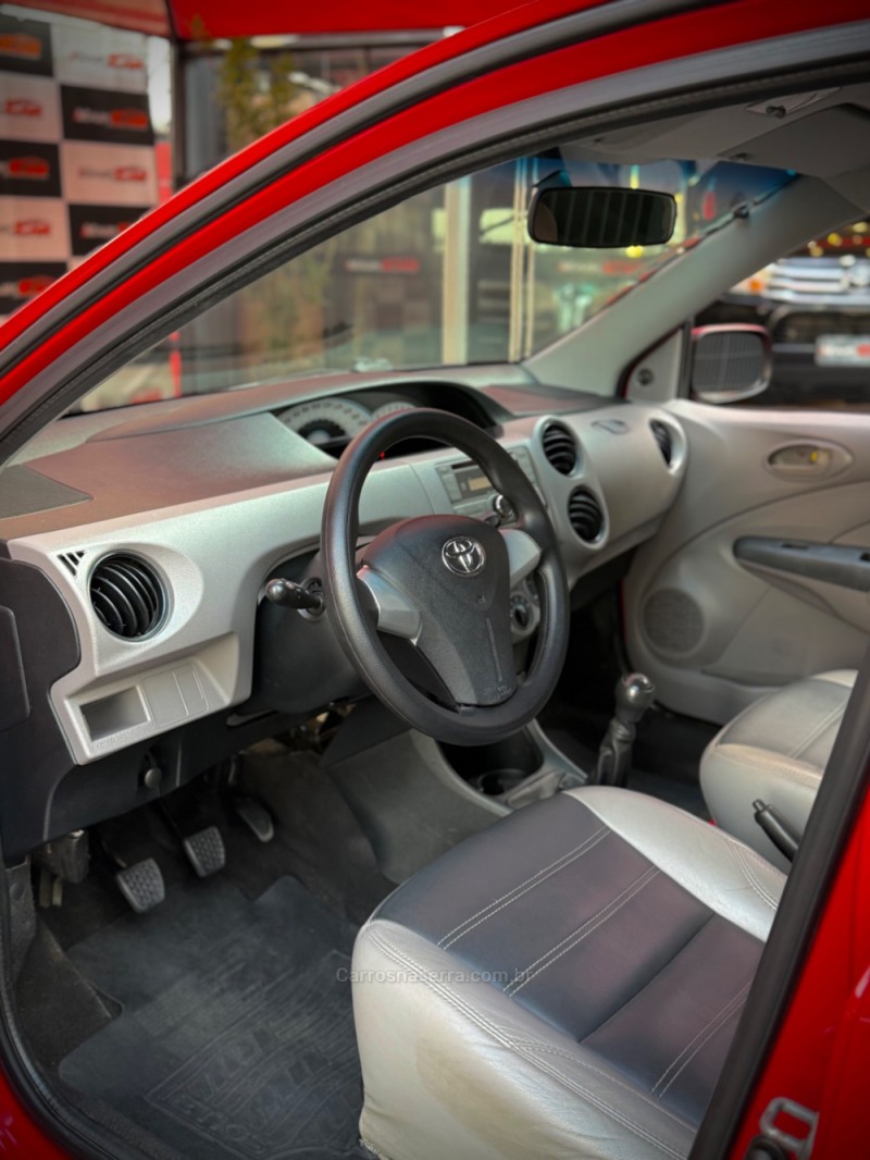 ETIOS 1.3 XS 16V FLEX 4P MANUAL - 2013 - ESTâNCIA VELHA
