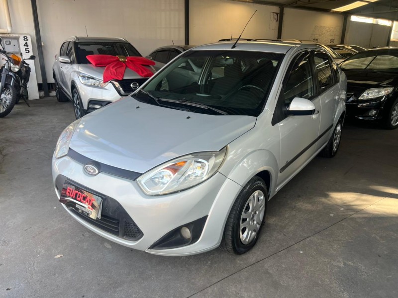 fiesta 1.0 rocam se sedan 8v flex 4p manual 2014 caxias do sul
