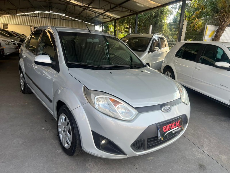 FIESTA 1.0 ROCAM SE SEDAN 8V FLEX 4P MANUAL - 2014 - CAXIAS DO SUL