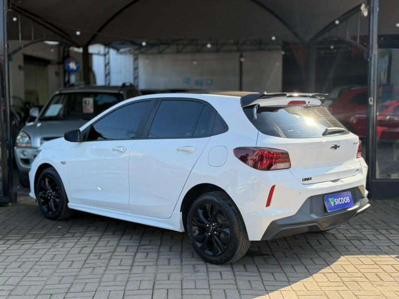 ONIX 1.0 TURBO FLEX RS 4P AUTOMÁTICO - 2022 - LAGOA VERMELHA