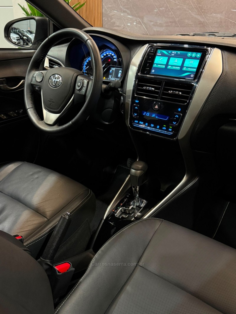 YARIS 1.5 XLS CONNECT 16V FLEX 4P AUTOMÁTICO - 2022 - CAXIAS DO SUL