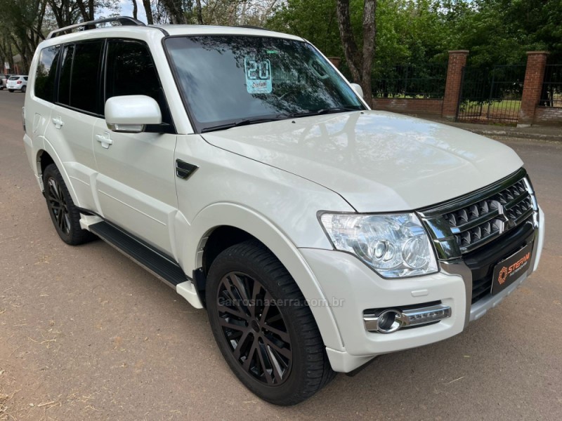 PAJERO FULL 3.2 HPE 4X4 16V TURBO INTERCOOLER DIESEL 4P AUTOMÁTICO - 2020 - FELIZ