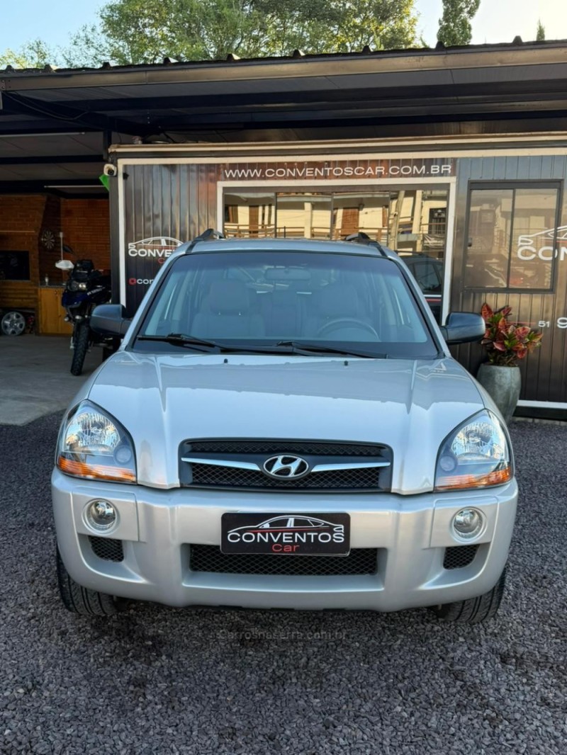 TUCSON 2.0 MPFI GL 16V 142CV 2WD GASOLINA 4P MANUAL - 2012 - LAJEADO
