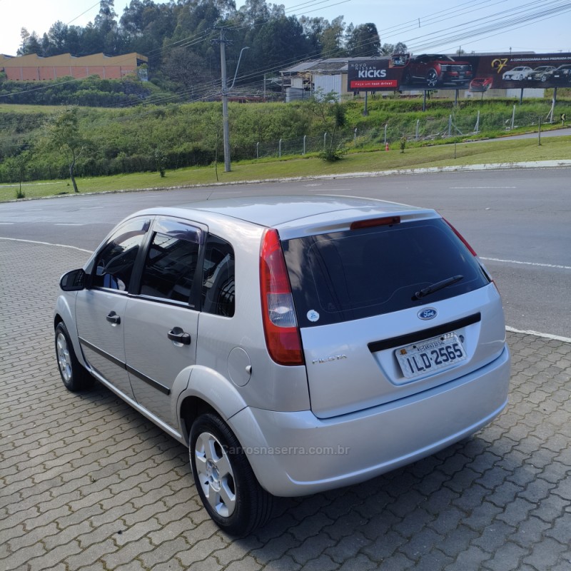 FIESTA 1.0 MPI PERSONNALITÉ 8V GASOLINA 4P MANUAL - 2003 - CAXIAS DO SUL